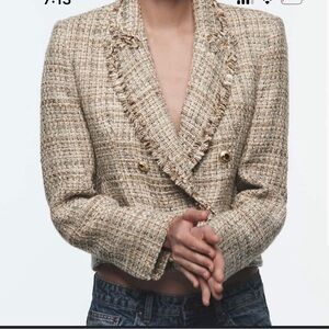 Women’s Zara tweed Chanel like blazer size M